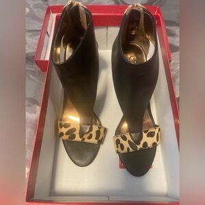 Chic Black and Leopard Print Women's Sandals